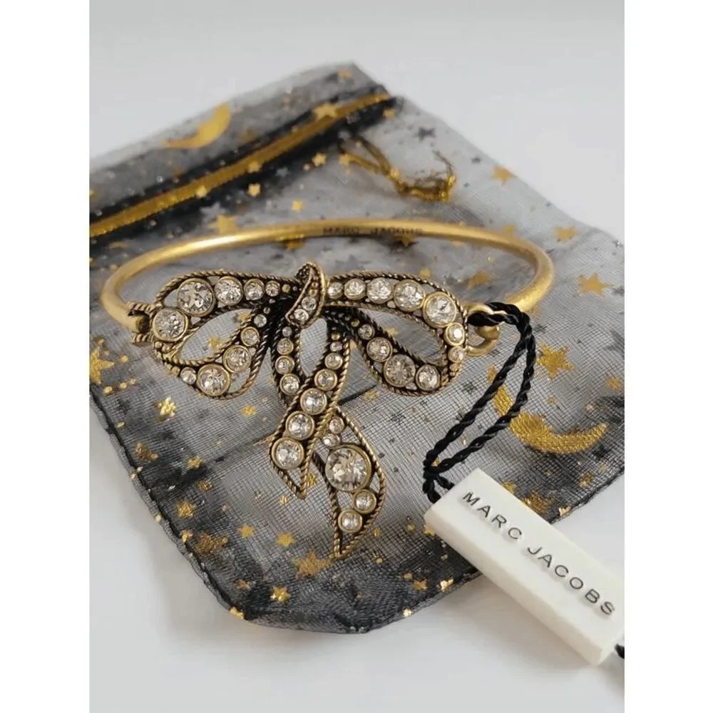 MARC JACOBS Swarovski Crystal Dazzling Bow Gold Hinged Bangle Bracelet NWT